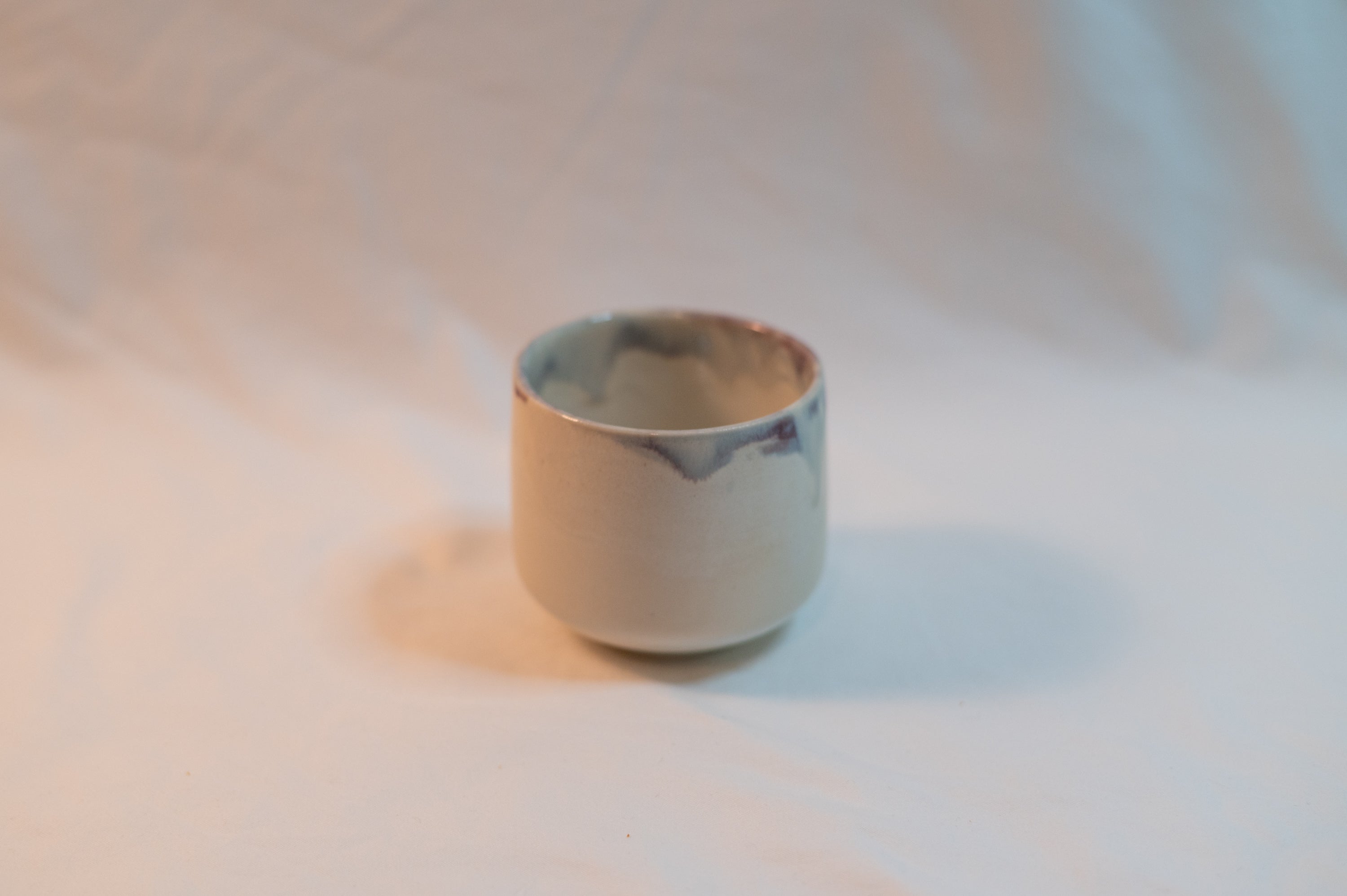 blue rim tea cup