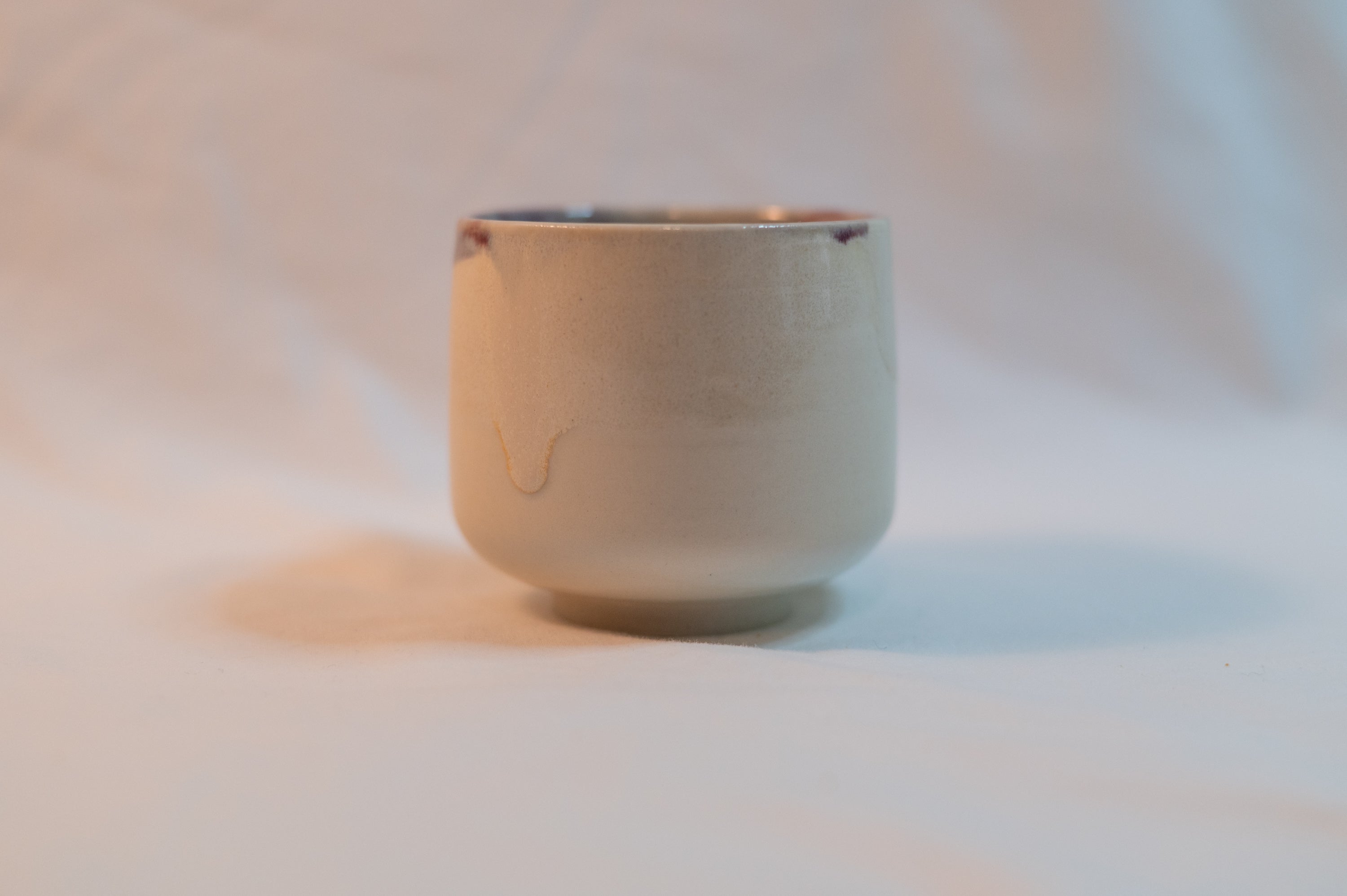 blue rim tea cup