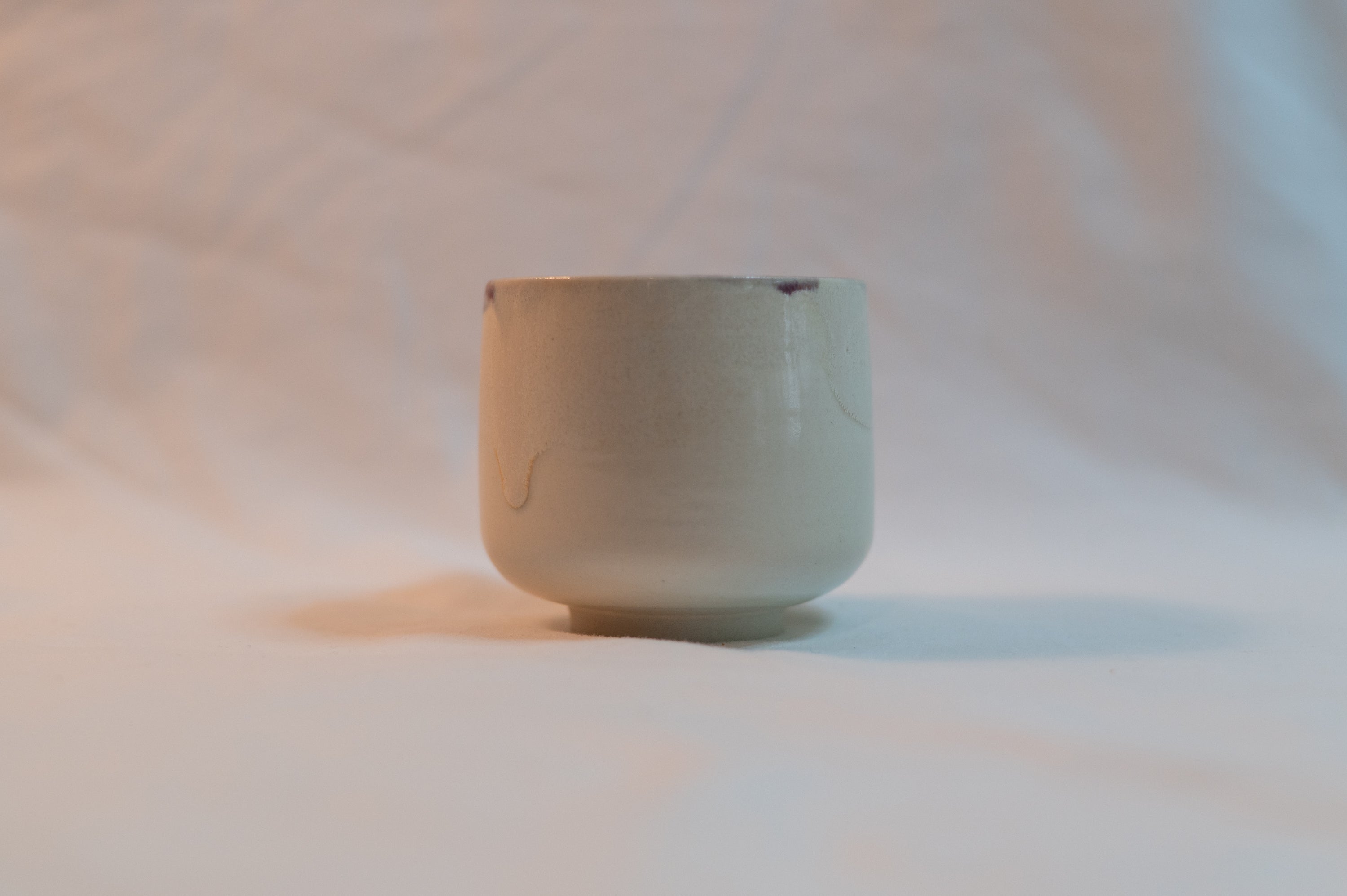 blue rim tea cup
