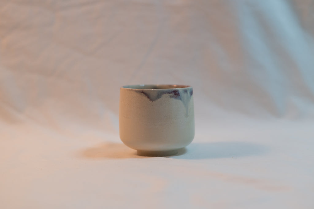 blue rim tea cup