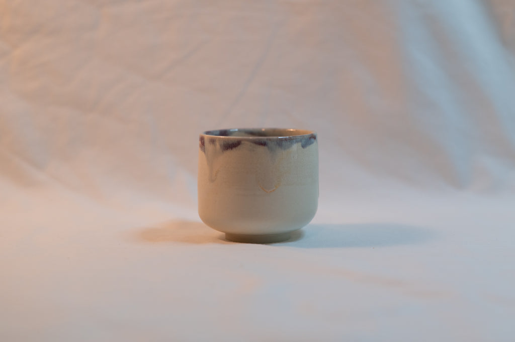 blue rim tea cup